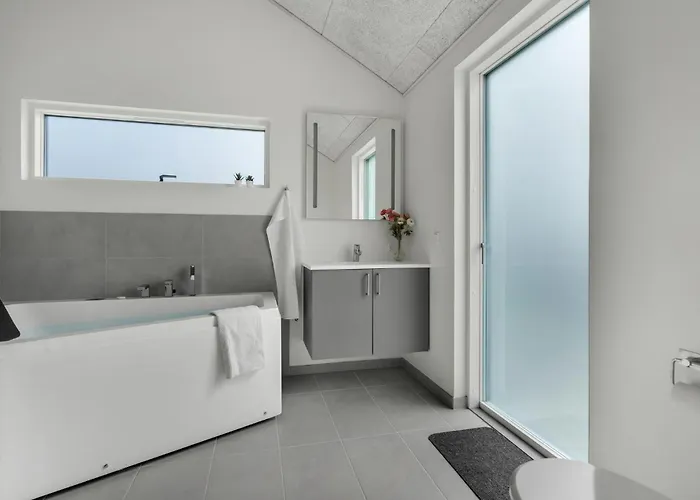 Ferienhaus 4 Bedroom Awesome In Romo Romo